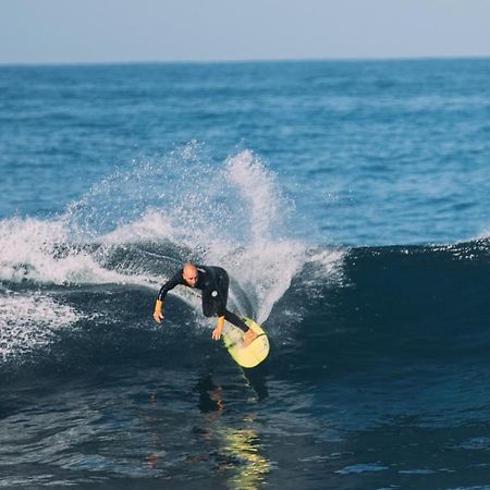 Хостел Surf House Кальяо-Сальвахе Экстерьер фото